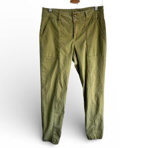 Women’s Cabi Trooper Pant Moss Green, Size 10